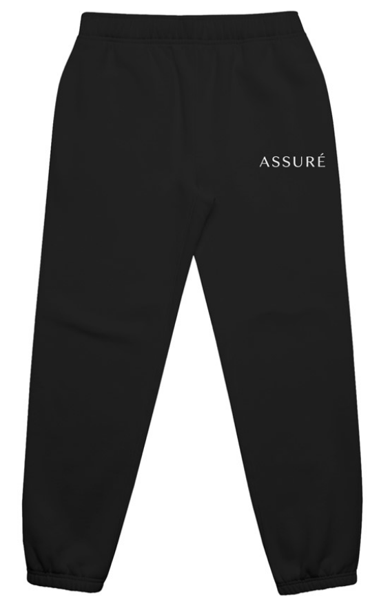 ASSURÉ Women’s Relaxed Premium Embroidery Sweatsuit