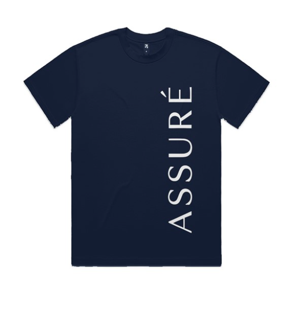 ASSURÉ Men’s Vertical Sig Premium Heavyweight T-Shirt
